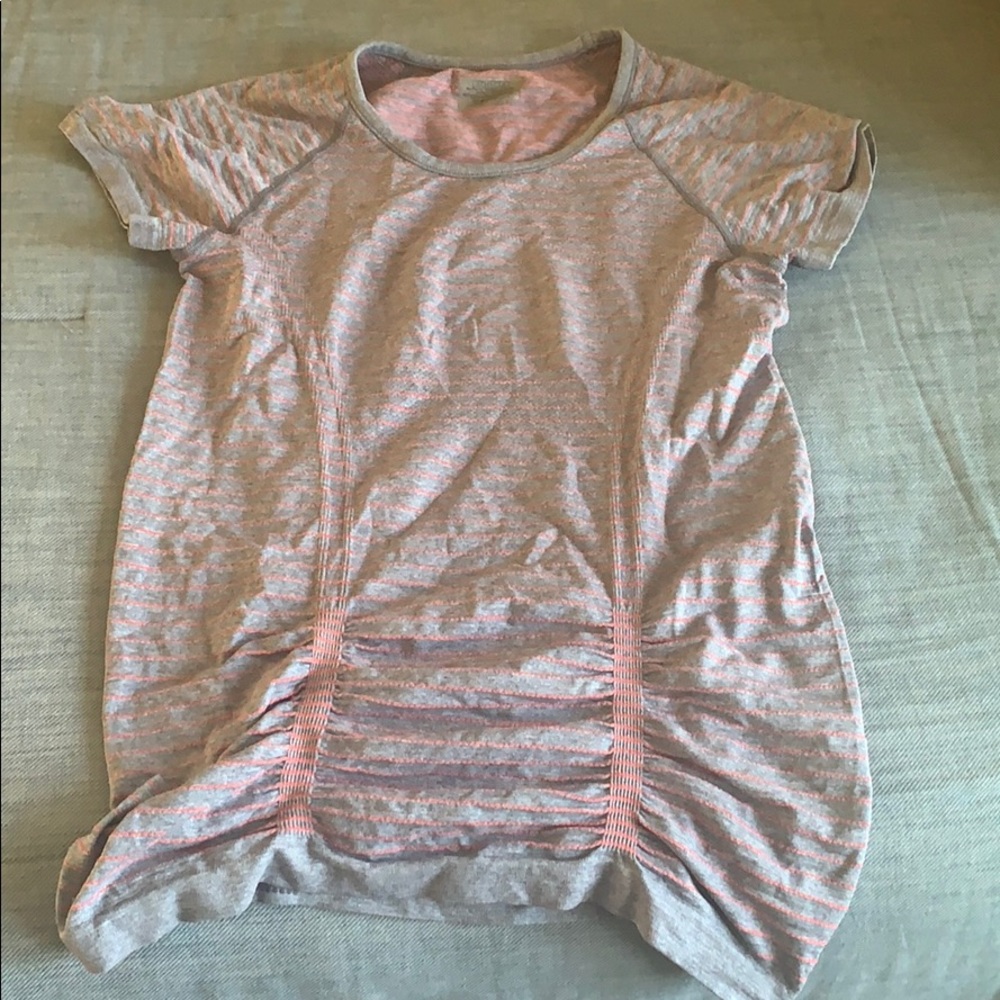Athleta fast track shirt size M